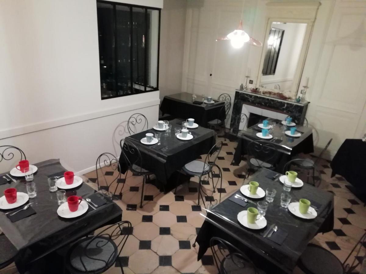 Chambres Et Table L' Echappee Bouvesse-Quirieu Exterior photo