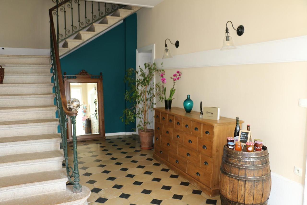 Chambres Et Table L' Echappee Bouvesse-Quirieu Exterior photo