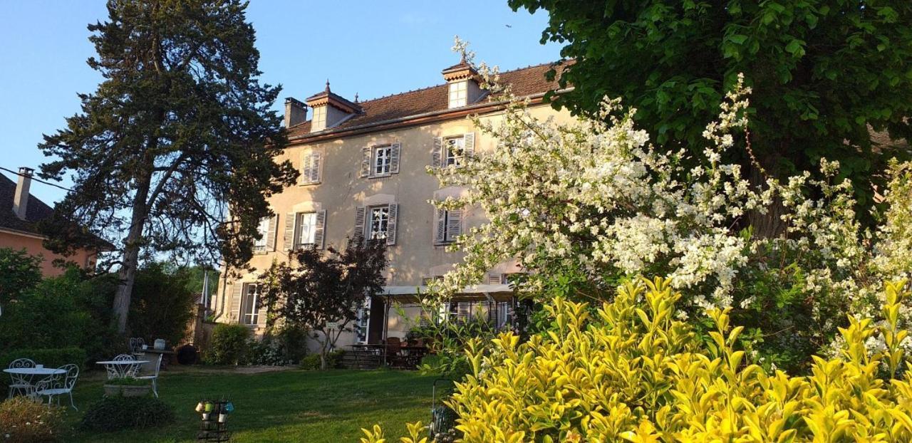 Chambres Et Table L' Echappee Bouvesse-Quirieu Exterior photo